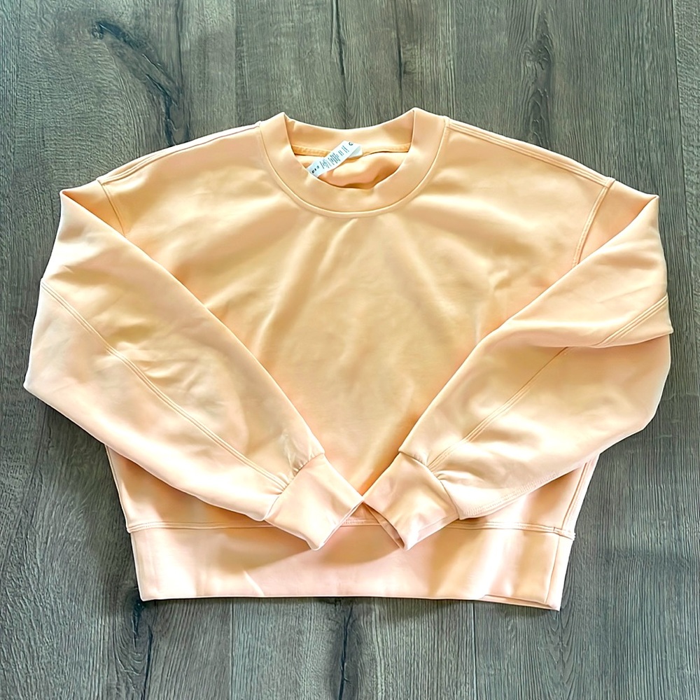 Lululemon crop sweatshirt